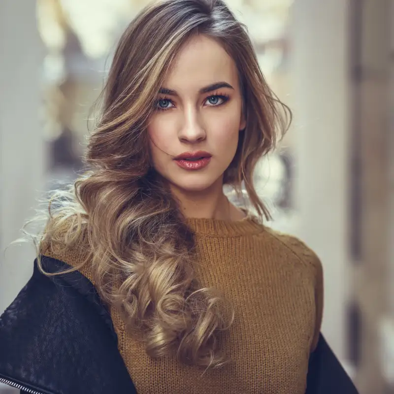 Keops Salón Unisex — Salón de belleza de alto tráfico en Posadas con tienda de productos capilares integrada